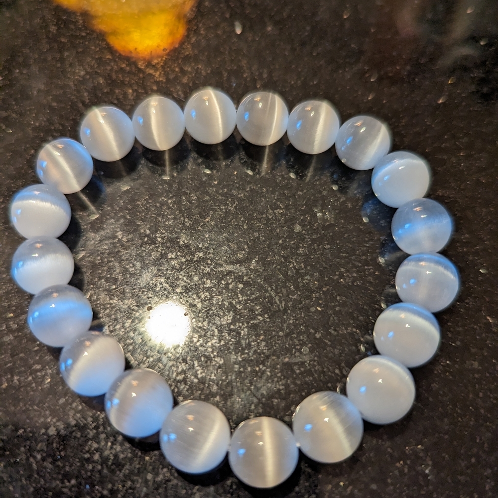 SALE - White Cat Eye Stretch Bracelet